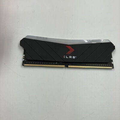 【なんば店】中古  PC4-25600 8GB デスクトップ用(DDR4-3200) 140727 