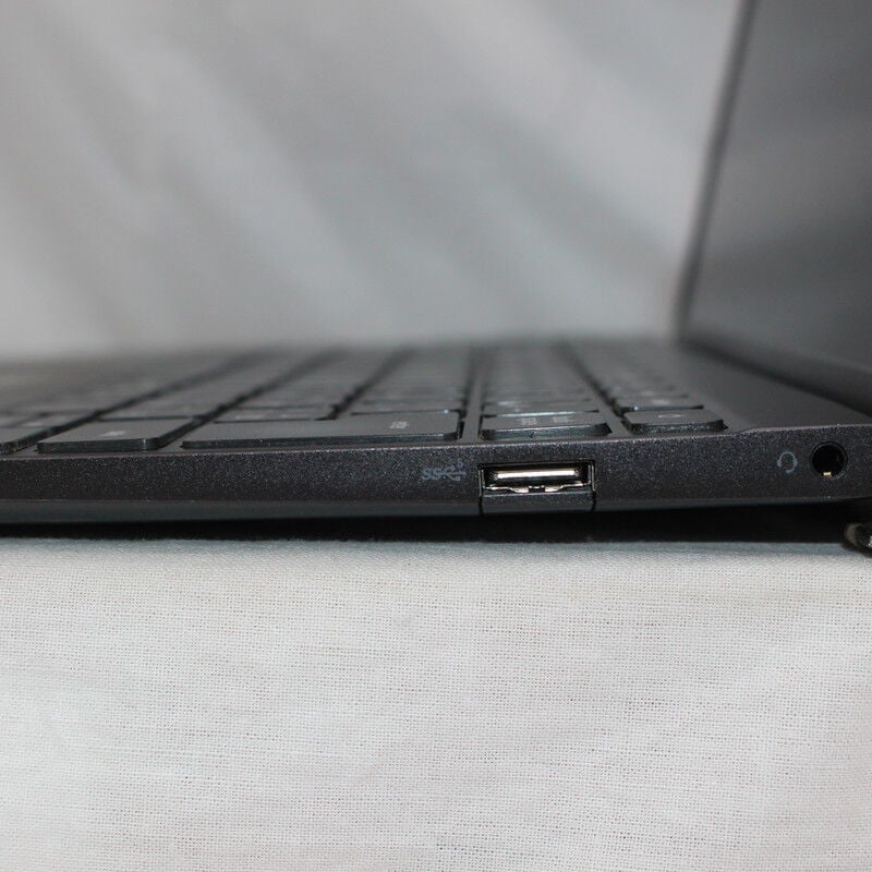 中古 Dell Vostro 13 5310(Intel Core i5 11300H/8GB/SSD256GB/なし