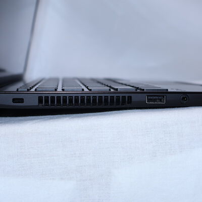 【通販センター】中古  VAIO VAIO PRO PJ(Intel Core i5 1135G7/8GB DDR4 (PC4)/SSD128GB/なし/オンボード/12.5/1920x1080/Wi-Fi/W11H64 MAR) 204021 