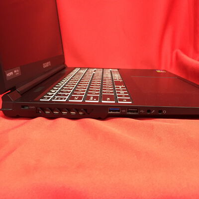 【千葉店】中古  GIGABYTE G6KF-H3JP864KH(i7-13620H/32GB/SSD1TB/RTX4060/W11H) 3250005530 