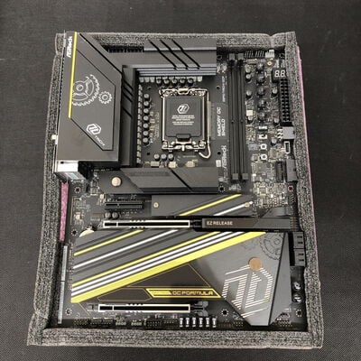 【長野稲里店】中古  ASRock Z890 Taichi OCF (Z890 1851 ATX DDR5) 172161 