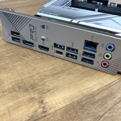 【姫路店】中古  ASRock B760 Pro RS/D4 (B760 1700 ATX DDR4) 167288 