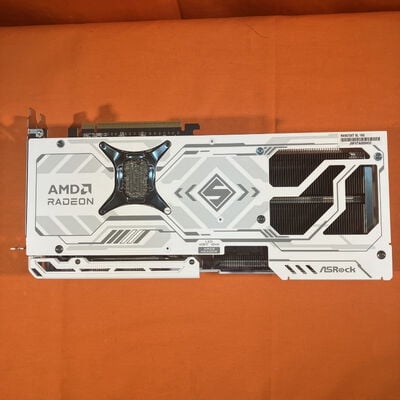 【なんば店】中古  ASRock RX9070XT SL 16G Steel Legend 16GB (RX9070XT 16G) 176937 