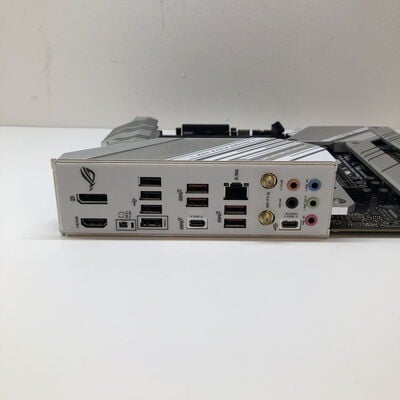 【津ラッツ店】中古  ASUS ROG STRIX Z590-A GAMING WIFI(Z590 1200 ATX) 4990001004 