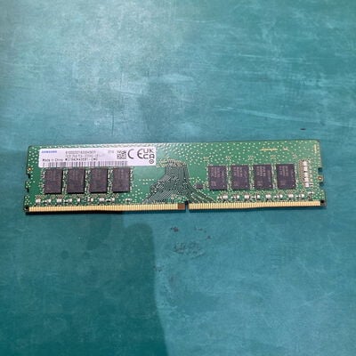 【浦添城間店(沖縄)】中古  PC4-25600 16GB デスクトップ用(DDR4-3200) 140728 