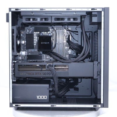 【通販センター】中古  HP OMEN 35L Gaming DT GT17-0002jp (AMD Ryzen 7 9800X3D 4.70GHz/32GB/SSD2TB/-/NVIDIA GeF RTX 5070 Ti 16GB/GbE/Wi-Fi/W11P) 190328 