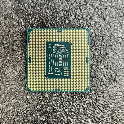 【熊本浜線店】中古  INTEL Core i3 8100 (1151/3.60GHz/6M/C4/T4) 136202 