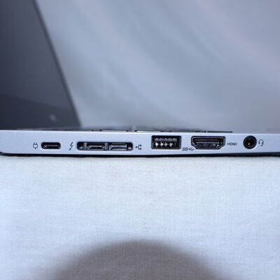 【通販センター】中古  【ジャンク品/保証無/返品質問不可】NEC VersaPro タイプVB　PC-VKM17BZG4 (Core i5 8350U/8GB/SSD256GB/-/オンボード/12.5ｲﾝﾁ/1366x768/Wi-Fi/WEBCAM/-) 176664 