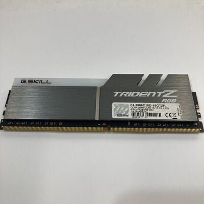 【神戸・三宮店】中古  PC4-21300 8GB デスクトップ用(DDR4-2666) 126165 