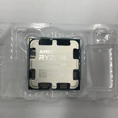 【白山FM松任店】中古  AMD Ryzen 7 7800X3D (AM5/4.2/104M/C8/T16/120W) 157139 