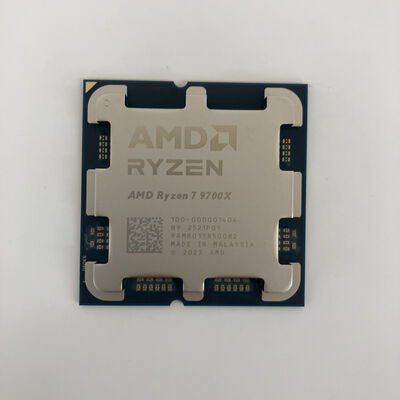 【長野稲里店】中古  AMD Ryzen 7 9700X (AM5/3.8GHz/40M/C8/T16/65W) 169022 