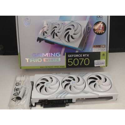 【前橋ｲﾝﾀｰｱｶﾏﾙ店】中古  MSI GeForce RTX 5070 12G GAMING TRIO OC WHITE(RTX5070 12G) 4540001619 