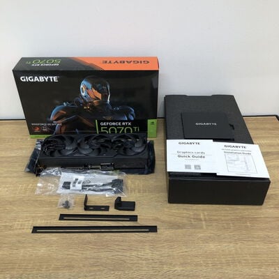 【津ラッツ店】中古  GIGABYTE GV-N507TWF3OC-16GD (RTX5070Ti 16GB) 188929 