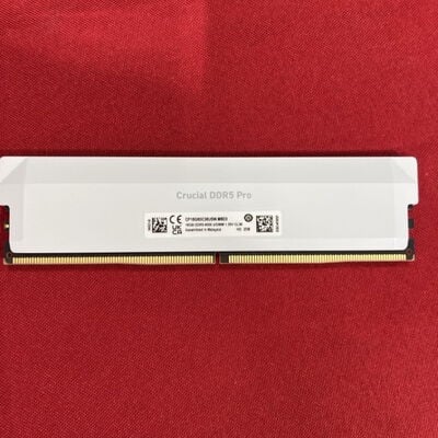 【静岡東瀬名店】中古  Crucial DDR5 Pro CP16G60C36U5W.M8D3(PC5-48000 16GB デスクトップ用) 5140001167 