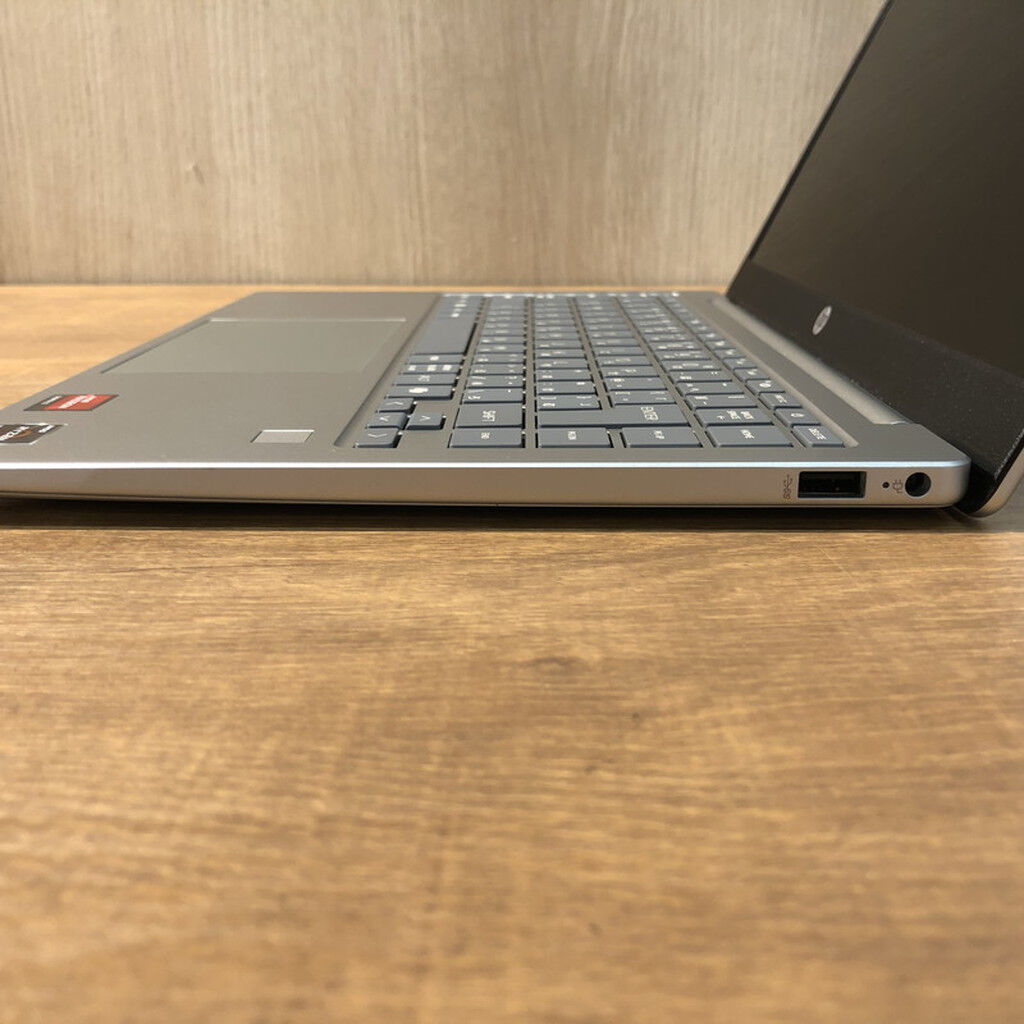 中古 HP Laptop 14-em0200AU（Ryzen5 7530U/16GB/512GB/なし/オン