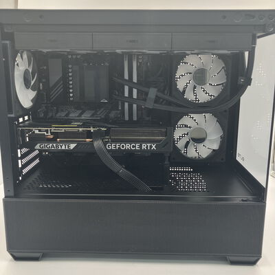 【なんば店】中古  自作パソコン(Ryzen 7 9800X3D/32GB/SSD1TB/RTX5070) 3280023913 