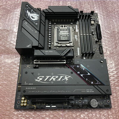 【宮崎恒久店】中古  ASUS ROG STRIX B850-F GAMING WIFI (B850 AM5 ATX) 175471 