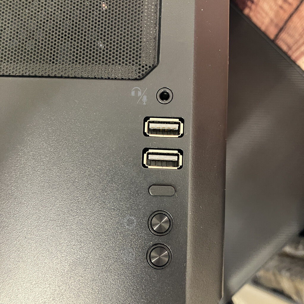 中古 FRONTIER BTO PC(Ryzen 5 5600X/16GB/SSD512GB/HDD2TB
