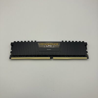 【秋葉原本店】中古  PC4-21300 8GB デスクトップ用 126165 