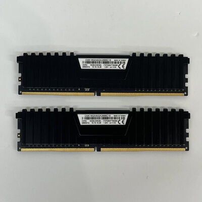 【津ラッツ店】中古  8GB 2枚組(合計16GB) PC4-21300/DDR4-2666 デスクトップ用 190926 