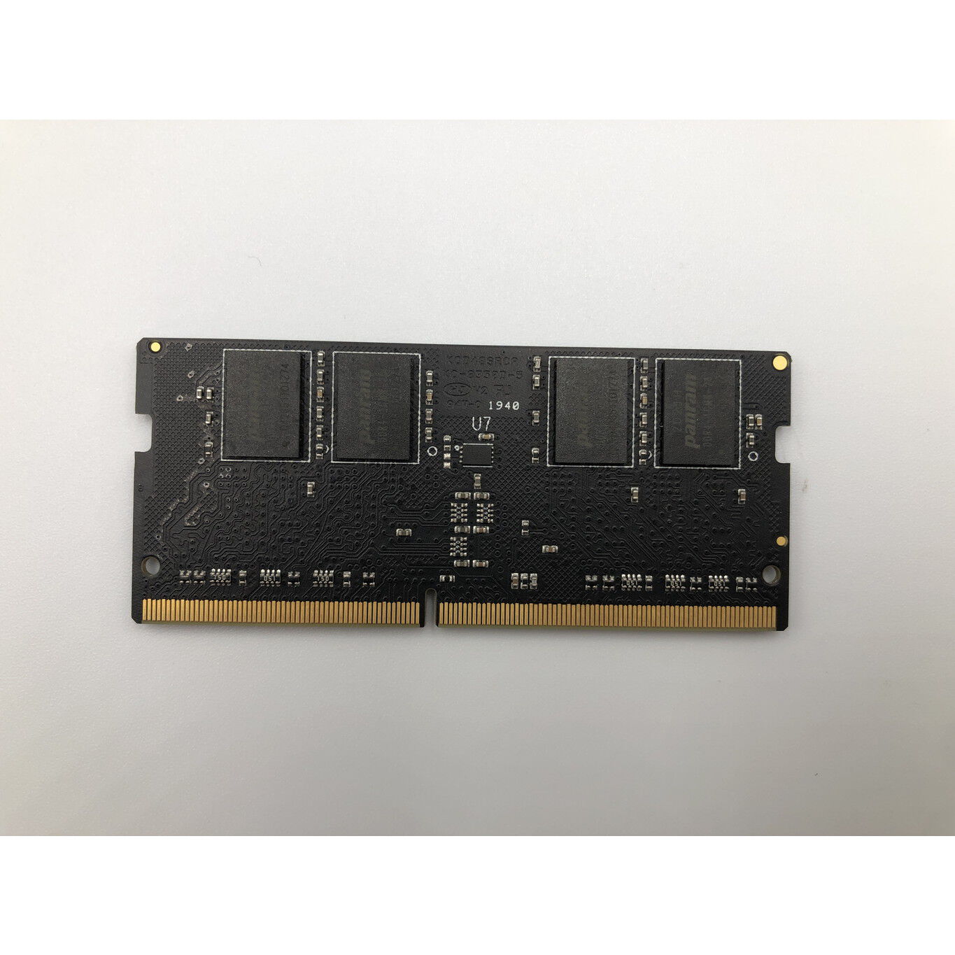 中古 CFD W4N2666PS-8G(SODIMM DDR4 PC4-21300 8GB) 4680003676