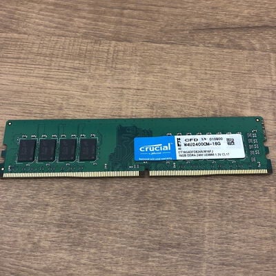 【宇都宮鶴田店】中古  PC4-19200 16GB デスクトップ用 135639 