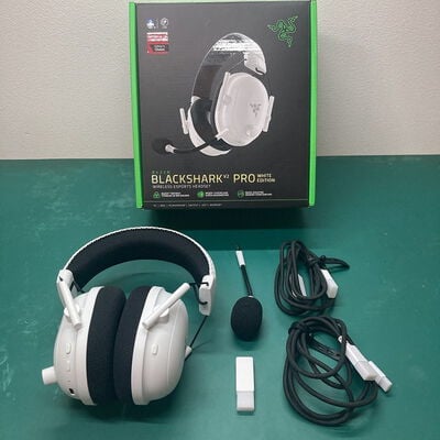 【浦添城間店(沖縄)】中古  Razer BlackShark V2 ProWH アップグレードモデル(RZ04-04530200-R3M1) 4780001282 