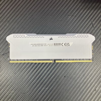 【富士青葉店】中古  PC4-25600 16GB デスクトップ用 140728 