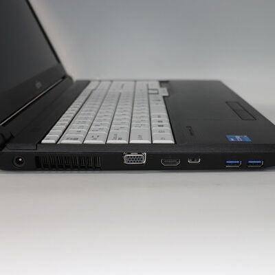 【札幌店】中古  富士通 LIFEBOOK A5511/G(i5-1135G7/16GB/SSD250GB/W10P) 3210014998 
