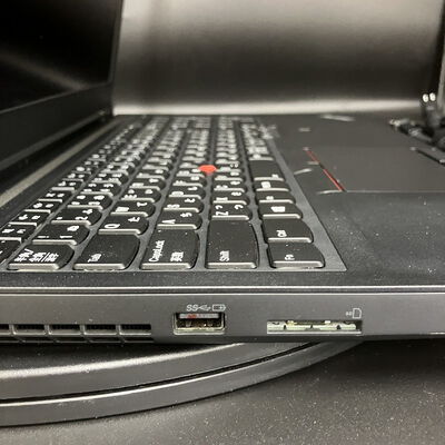 【新潟店】中古  Lenovo ThinkPad P52　20MAS12700 (Core i7 8750H/16GB/SSD512GB/-/NVIDIA Quadro P1000 4GB/15.6ｲﾝﾁ/1920x1080/Wi-Fi/WEBCAM/W11H64) 176658 