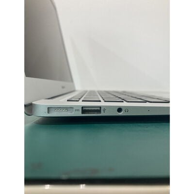 【浦添城間店(沖縄)】中古  Apple MacBook Air 13インチ 2017 Core i5 1.8GHz/8GB/256GB SSD MQD42J/A 135880 