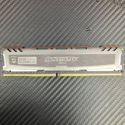【富士青葉店】中古  PC4-21300 16GB デスクトップ用(DDR4-2666) 135638 