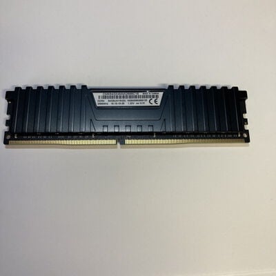 【札幌店】中古  PC4-21300 16GB デスクトップ用 135638 