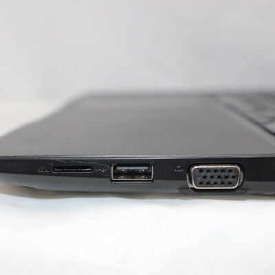 【通販センター】中古  DELL Vostro 3590(Intel Core i5 10210U 1.60GHz/16GB DDR4/SSD256GB/-/オンボード/15.6/1920x1080/GbE/Wi-Fi/WEBCAM/W11P/VBT) 197902 