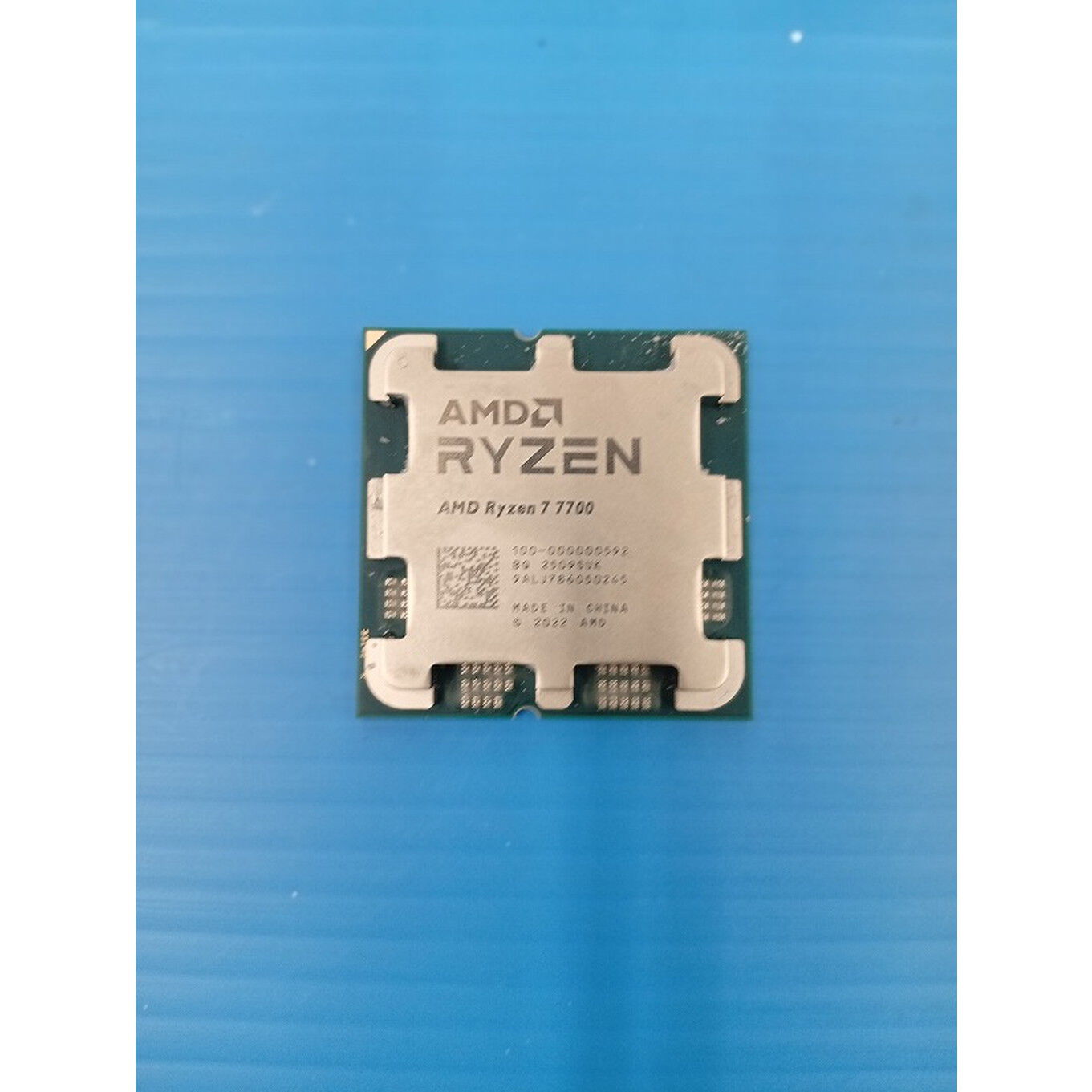 AMD Ryzen7 7700 CPU AM5 中古動作品 中古 AMD Ryzen 7 7700 (AM5/3.8GHz/40M/C8/T16/65W) 1460024624