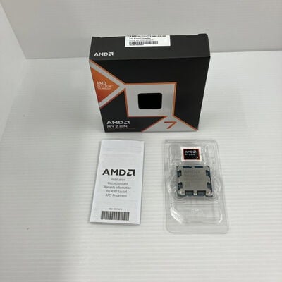【秋葉原本店】中古  AMD Ryzen 7 9850X3D (AM5/4.7/104M/C8/T16/120W) 188690 