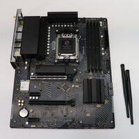 中古  ASRock B650 PG Lightning WiFi (B650 AM5 ATX DDR5) 3210014721 