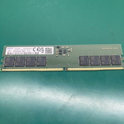 【浦添城間店(沖縄)】中古  Samsung M323R2GA3EB0-CWM(DDR5 PC5-44800 16GB) 1460026031 