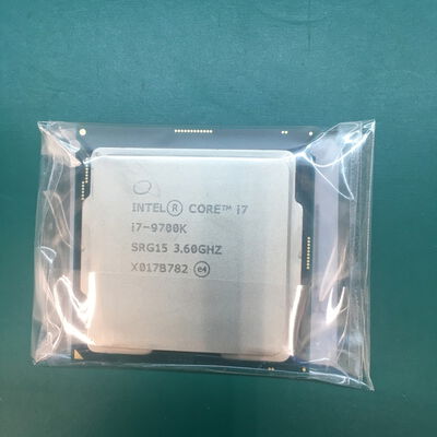 【佐賀南部バイパス店】中古  INTEL Core i7 9700K (1151/3.60GHz/12M/C8/T8) 138481 