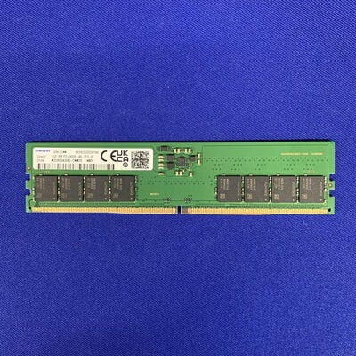 【横浜駅前店】中古  PC5-44800 16GB デスクトップ用 149153 