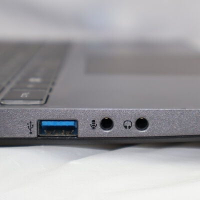 【通販センター】中古  THIRDWAVE raytrek R5-AA5(Intel Core i7 12700H/32GB DDR4 (PC4)/SSD1TB/なし/NVIDIA GeForce RTX 3050 4GB Laptop GPU/15/1920x1080/Wi-Fi/W11H64 MAR) 194621 