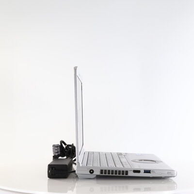 【秋葉原本店】中古  Panasonic　CF-SV(i5-1145G7/16GB/SSD256GB/W11P) 3410015742 