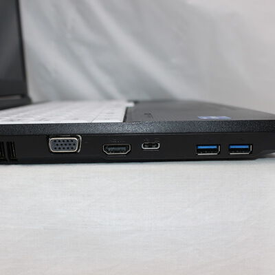 【通販センター】中古  FUJITSU LIFEBOOK A5511/G(Intel Core i5 1145G7 2.60GHz/16GB DDR4/SSD256GB/MULTI/オンボード/15.6/1920x1080/GbE/Wi-Fi/WEBCAM/W11H/VBT) 196532 