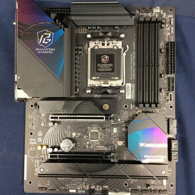 【川崎店】中古  ASRock X870 Riptide WiFi (X870 AM5 ATX DDR5) 172201 