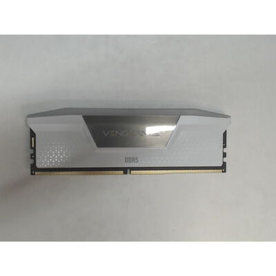 【前橋ｲﾝﾀｰｱｶﾏﾙ店】中古  Corsair VENGEANCE RGB DDR5 48000 16GB 4540001873 