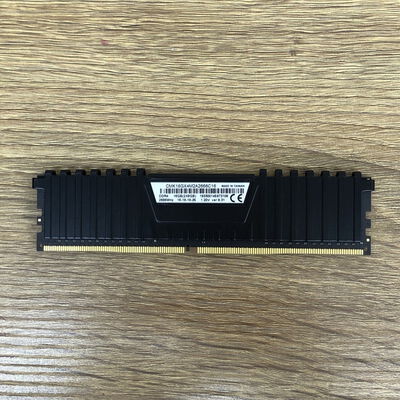 【津ラッツ店】中古  PC4-21300 8GB デスクトップ用 126165 
