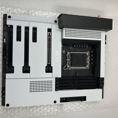 【秋葉原本店】中古  N7 Z690 N7-Z69XT-W1 Z690(DDR4)/LGA1700/11ax+BT/ATX 3410014493 