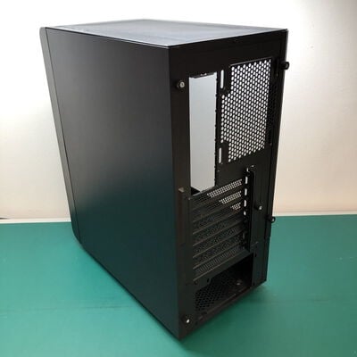 【津ラッツ店】中古  Thermaltake CA-1X2-00M1WN-00(S200 TG ATX BK) 4990000875 