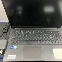 中古  ASUS VivoBook 15 1250007404 