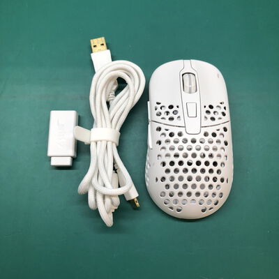 【津ラッツ店】中古  Xtrfy M42W-RGB-WHITE ｹﾞｰﾐﾝｸﾞﾏｳｽ (701637) 178400 